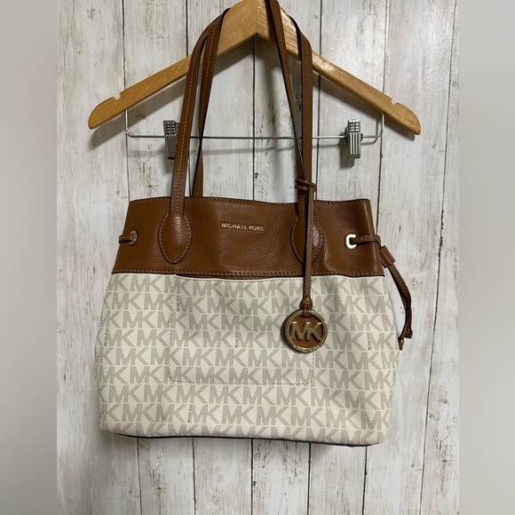 Michael Kors Handbags - Michael Kors Marina North South Large Drawstring Tote